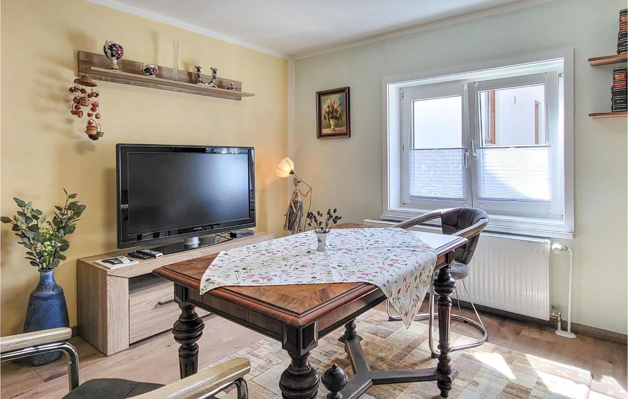 Ferienhaus Beautiful In With Kitchen Erfurt
